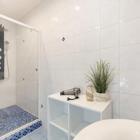 Fuer 6 Personen 80 Qm